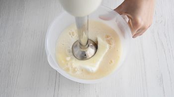 немецкий торт с творогом и малиной. recipe 638 step 12 medium. немецкий торт с творогом и малиной фото. немецкий торт с творогом и малиной-recipe 638 step 12 medium. картинка немецкий торт с творогом и малиной. картинка recipe 638 step 12 medium. Представьте, Вы ощущаете пропитанный сладким сиропом мягкий бисквит, шоколад и тающие во рту нежную творожную начинку и ягодное желе, ммм… А какой внешний вид! Десерт выглядит красиво и благородно, он достойно будет смотреться в роли праздничного торта…