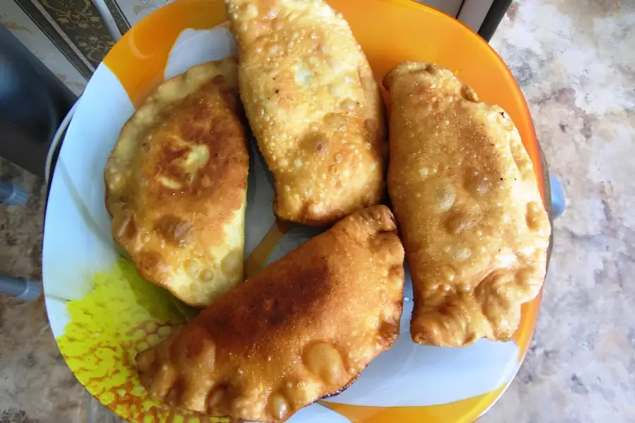 Чебуреки с говядиной и свининой