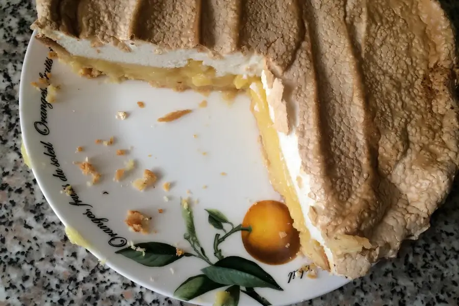 Лимонный тарт с меренгой