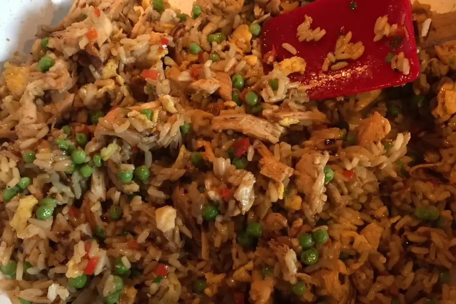 Китайский рис с курицей