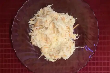 Салат с яблоками и сельдереем