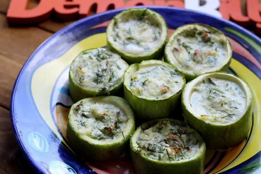 Кабачки с брынзой