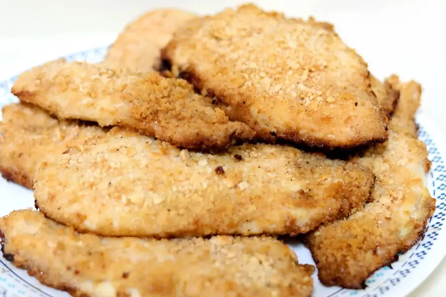 Куриные грудки с крекером