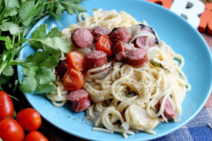 Макароны с охотничьими колбасками