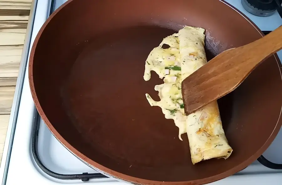 Скручивание рулета