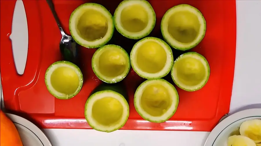 Удаление сердцевины цукини