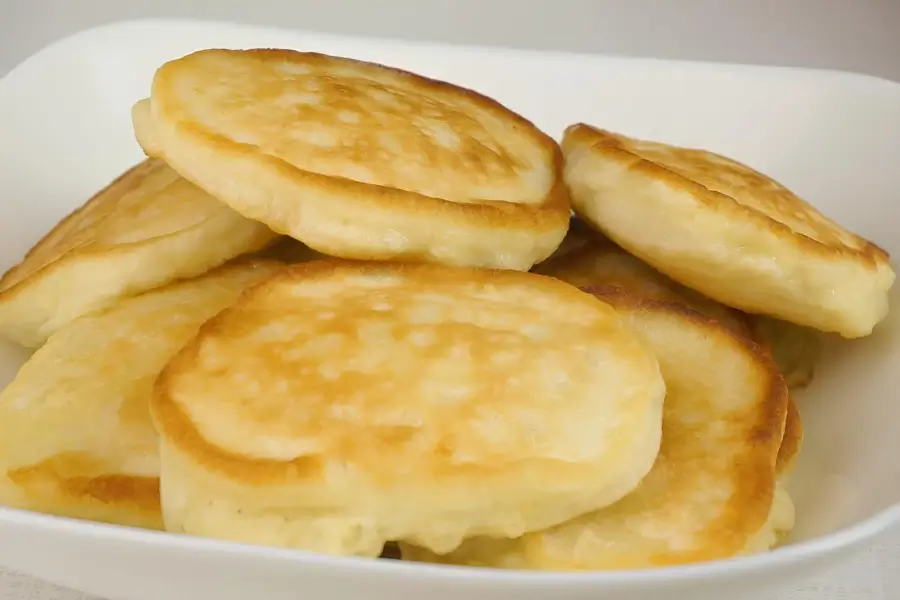 Оладьи с яблоками на кефире