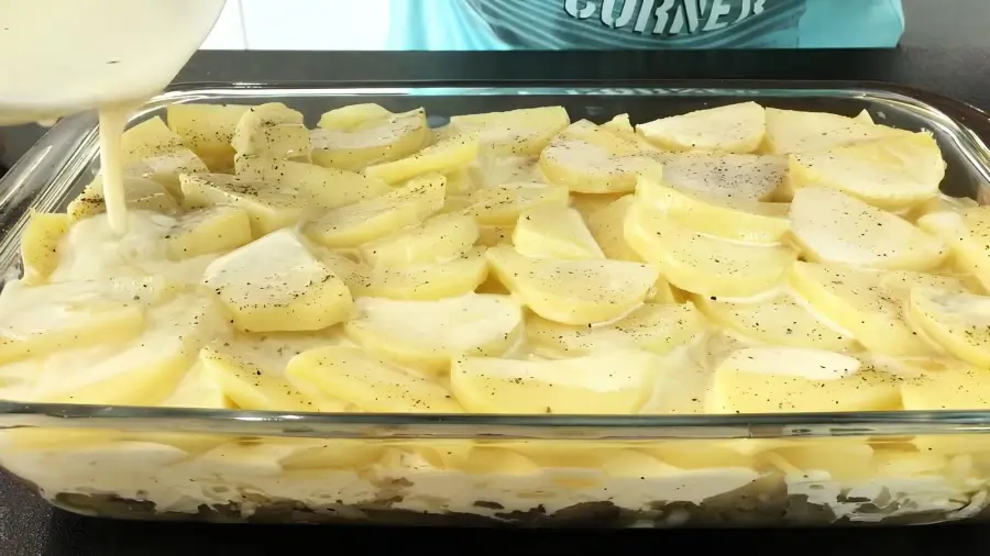 Заливка сливочным соусом