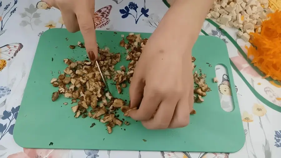 Измельчение орехов