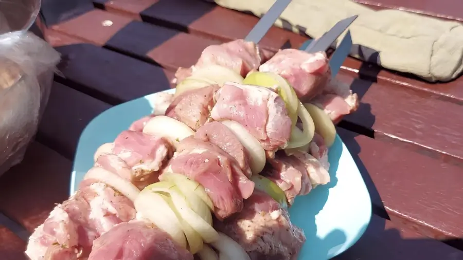 Жарка шашлыка