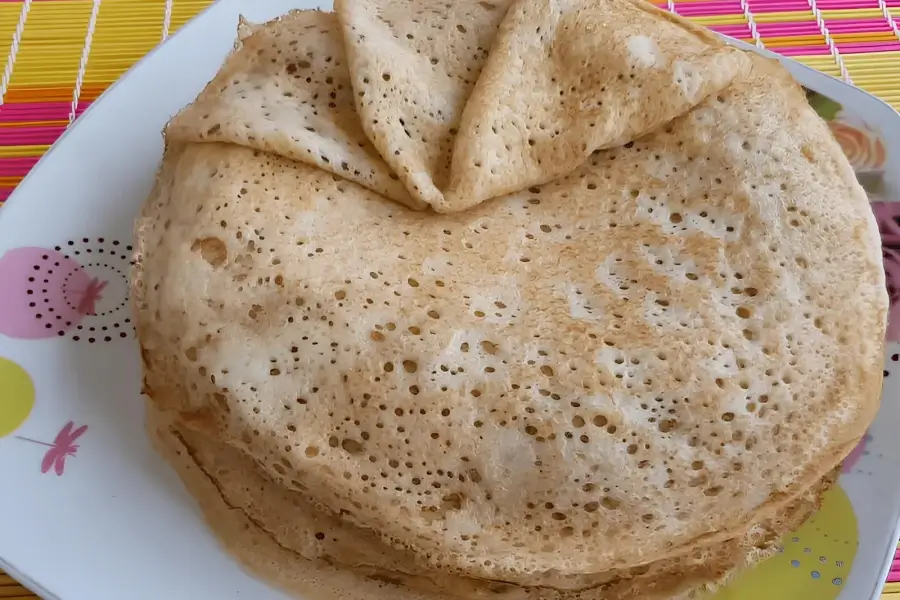 Тонкие ажурные блинчики с дырочками