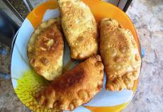 Чебуреки с говядиной и свининой