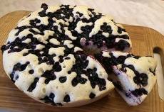Черничный пирог в мультиварке