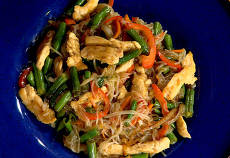Фунчоза с курицей и овощами