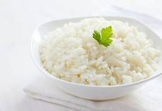Классическая рисовая каша на молоке