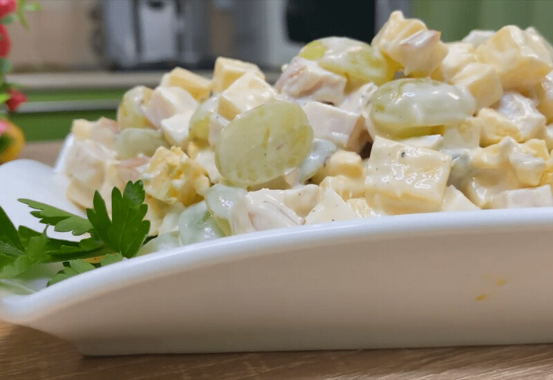 грузинский салат из курицы и винограда рецепт | Дзен