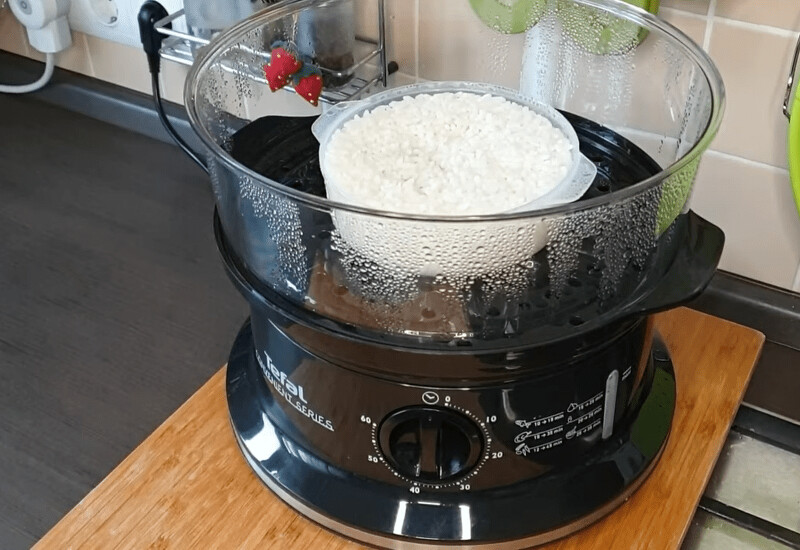 Рис в пароварке