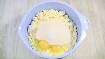 Запеканка из творога и сметаны фото 3 шага рецепта