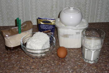 Простая ватрушка фото 1 шага рецепта