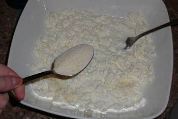 Простая ватрушка фото 4 шага рецепта