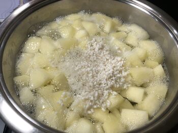 Рисовая каша с яблоками фото 3 шага рецепта