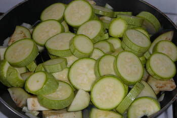 Тушеные баклажаны с кабачками фото 4 шага рецепта