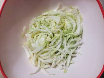 Салат с пекинской капустой фото 1 шага рецепта