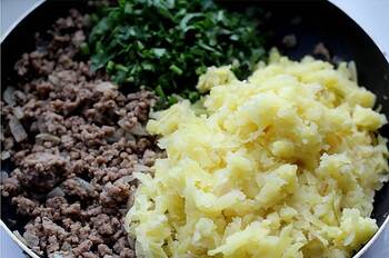 Лепешки с картофелем и мясом фото 7 шага рецепта