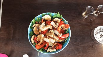 Теплый салат из индейки фото 13 шага рецепта