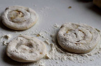 Лепешки с луком фото 11 шага рецепта