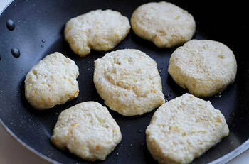 Апельсиновые сырники фото 6 шага рецепта