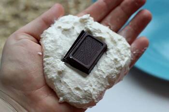 Сырники с шоколадом в овсянке фото 3 шага рецепта