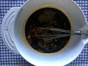 Кофейный пирог с орешками в мультиварке фото 5 шага рецепта