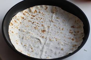 Пирог из лаваша на сковородке фото 3 шага рецепта