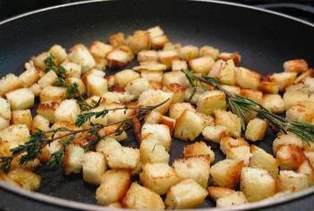 Классический рецепт Цезаря с курицей 1 шаг