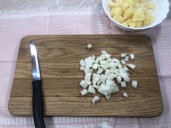 Суп с плавленым сыром и курицей 3 шаг