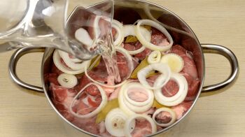 Шашлык из свинины с луком фото 4 шага рецепта