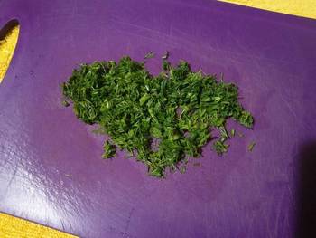 Салат с консервированным тунцом фото 10 шага рецепта