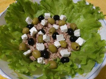 Салат с консервированным тунцом фото 5 шага рецепта