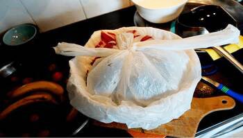 Малосольные огурцы в пакете фото 6 шага рецепта