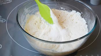 Пончики без кефира фото 3 шага рецепта