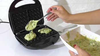 Вафли из кабачков в вафельнице фото 5 шага рецепта