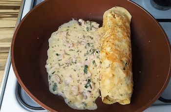 Рулет из омлета с сыром фото 10 шага рецепта