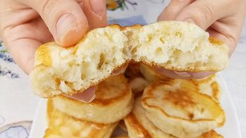 Пышные оладьи на кефире фото 8 шага рецепта