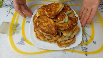 Ленивые пирожки с луком и яйцом фото 9 шага рецепта