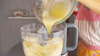 Тыквенный пирог со сгущенкой фото 6 шага рецепта