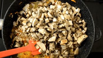 Грибная запеканка в духовке фото 7 шага рецепта