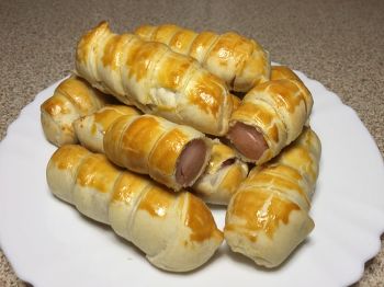 Сосиски в слоеном бездрожжевом тесте фото 8 шага рецепта