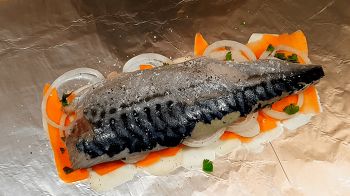 Запеченная скумбрия в фольге фото 6 шага рецепта