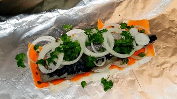 Запеченная скумбрия в фольге фото 7 шага рецепта